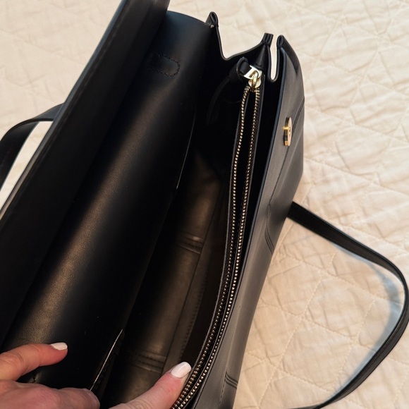 Tory Burch Elegant Black Shoulder Bag No Marks or Wear